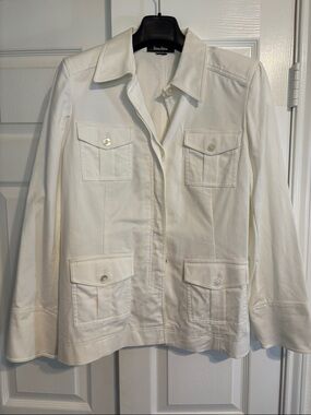 Ellen Tracy White Utility Jacket with Four Flap Pockets